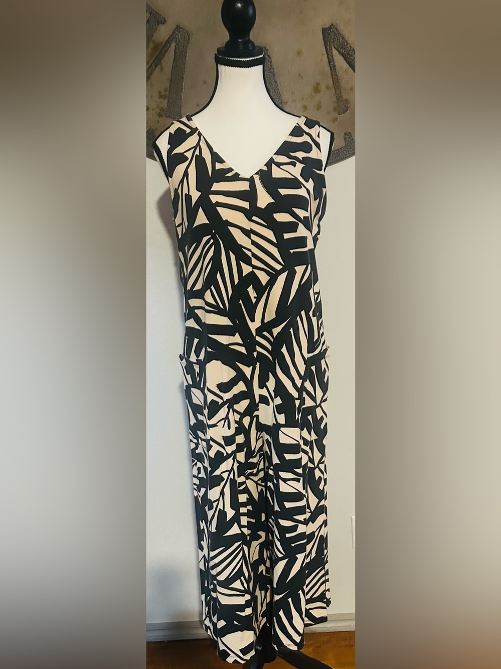 Black & Cream Printed V-Neck Jumpsuit